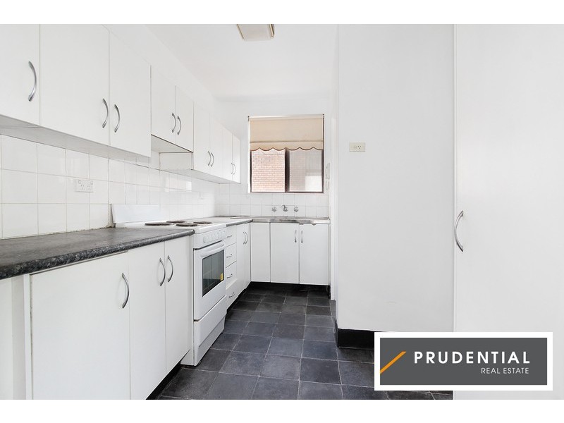 20/34 Remembrance Ave, Warwick Farm NSW 2170