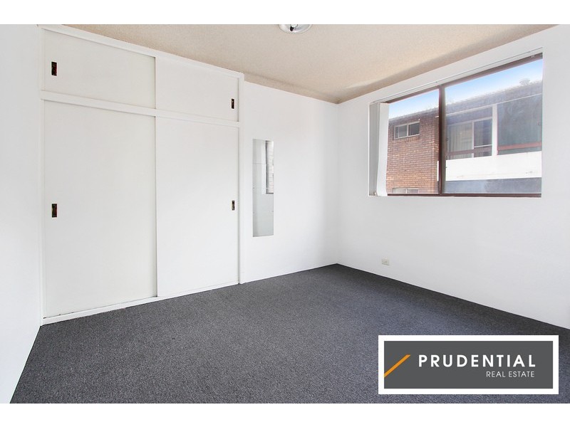 20/34 Remembrance Ave, Warwick Farm NSW 2170