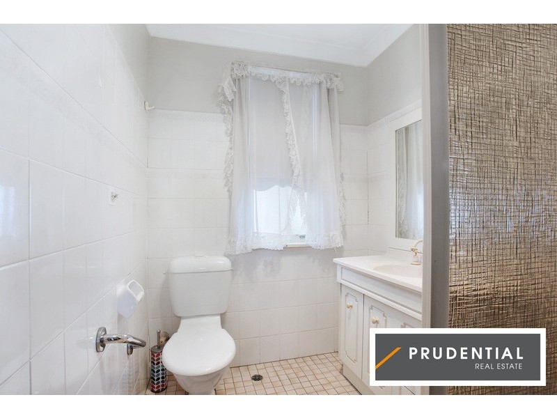 6 Lyndley Street, Busby NSW 2168