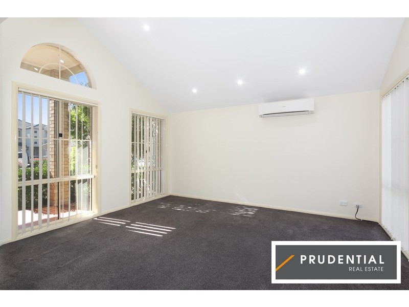 7 Roth Street, Casula NSW 2170