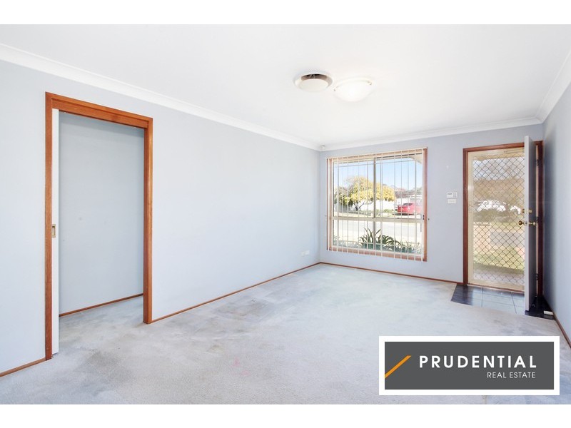 14 Bernado Street, Rosemeadow NSW 2560
