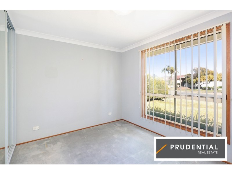 14 Bernado Street, Rosemeadow NSW 2560