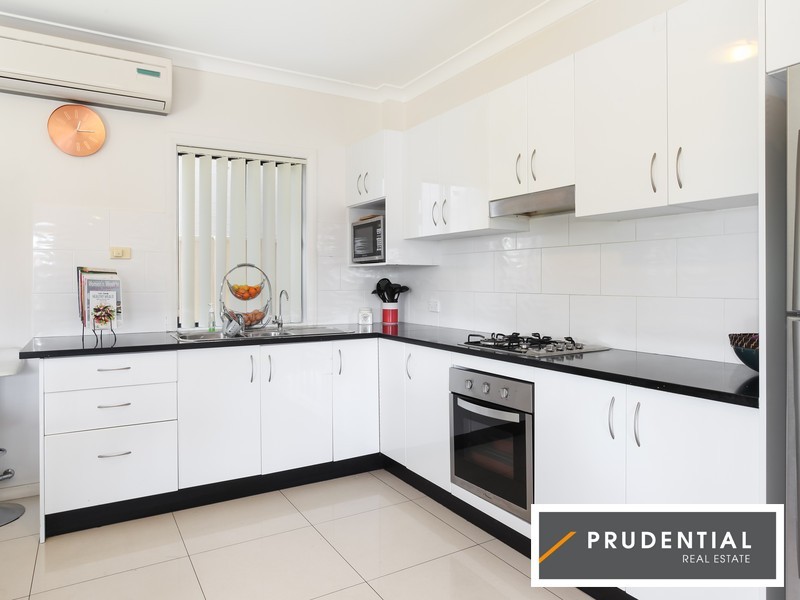 40 McGirr Parade, Warwick Farm NSW 2170