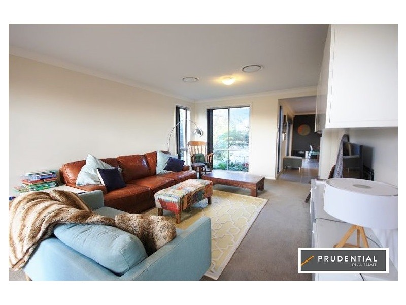 47 Northampton Drive, Glenfield NSW 2167