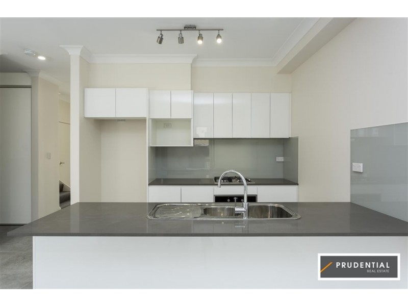 2/66 Passefield Street, Liverpool NSW 2170