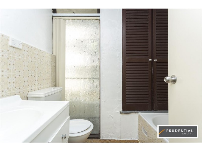 6/13 Hart Street, Warwick Farm NSW 2170