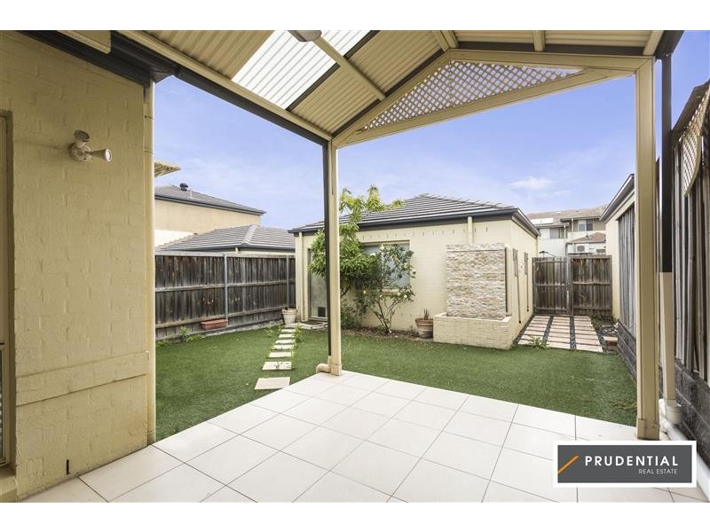 33 Cadman Ave, West Hoxton NSW 2171