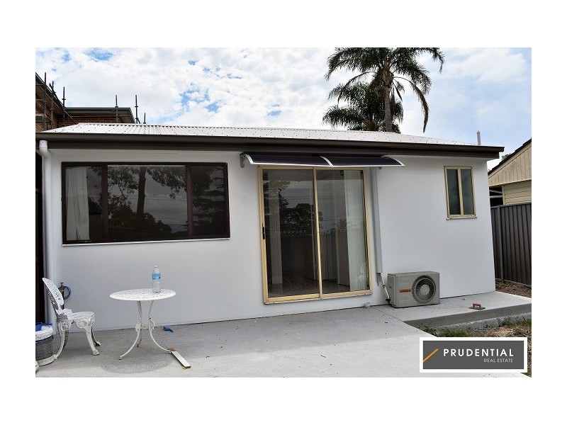 1A Kathleen Ave, Lurnea NSW 2170