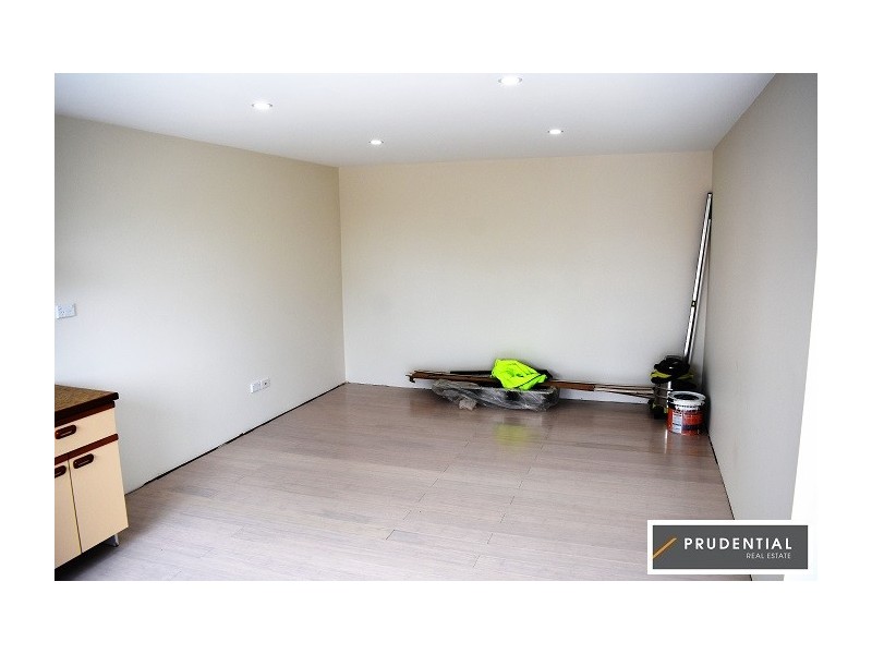 1A Kathleen Ave, Lurnea NSW 2170