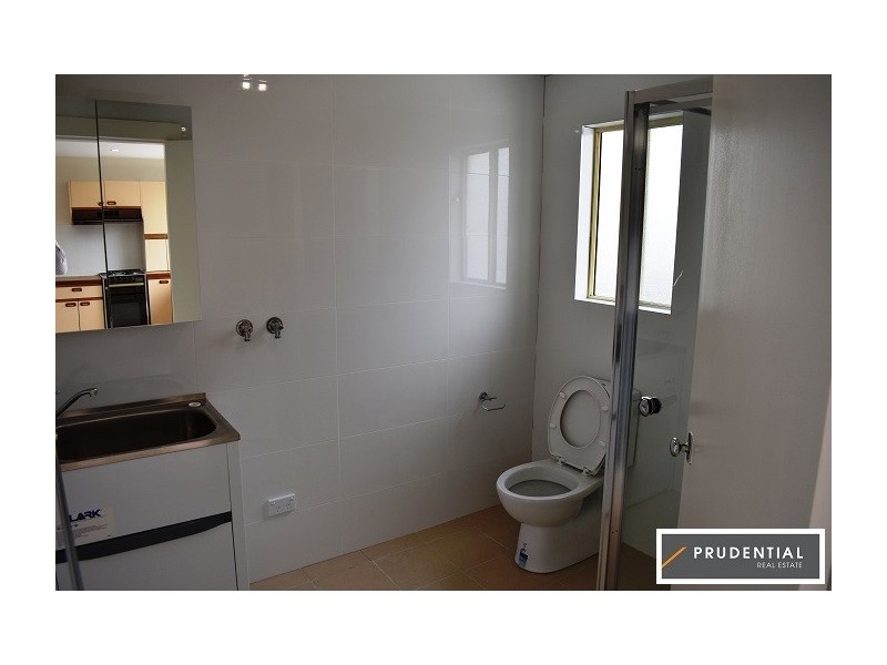 1A Kathleen Ave, Lurnea NSW 2170