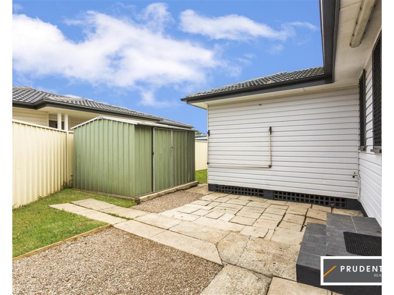 12 Bare Avenue, Lurnea NSW 2170