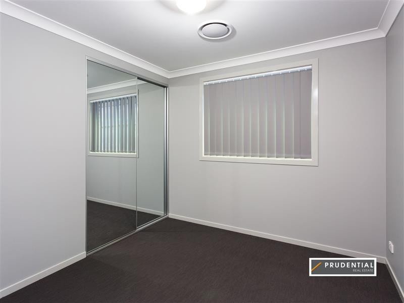 5 Wakeling Drive, Edmondson Park NSW 2174