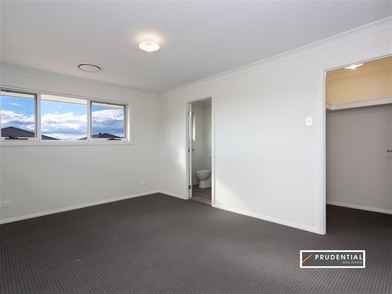 144 Dalmatia Ave, Edmondson Park NSW 2174
