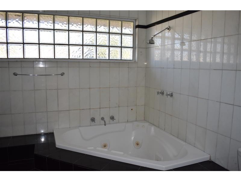 62 Graham Ave, Casula NSW 2170