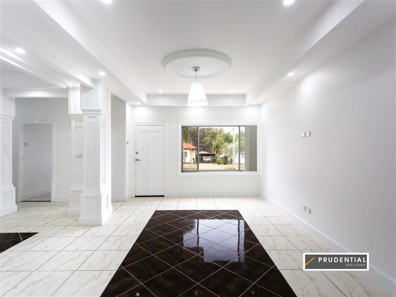 16 Amalfi Street, Lurnea NSW 2170