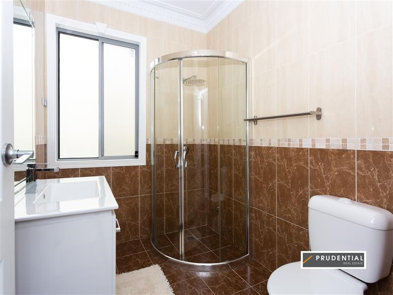 16 Amalfi Street, Lurnea NSW 2170