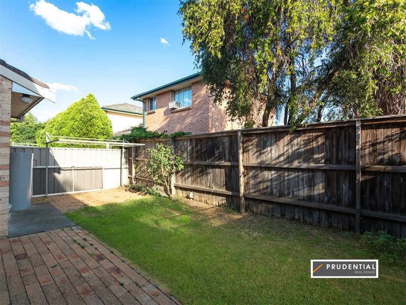 13/2 Calabro Ave, Liverpool NSW 2170