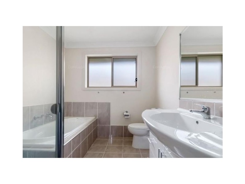 32 Park  Avenue, Tahmoor NSW 2573