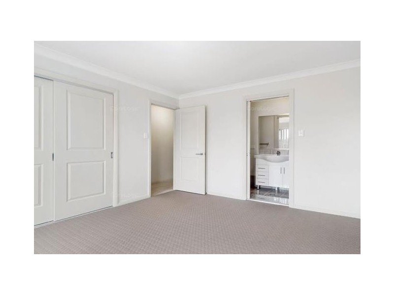 32 Park  Avenue, Tahmoor NSW 2573