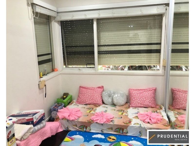 5 Deerwood Ave, Liverpool NSW 2170