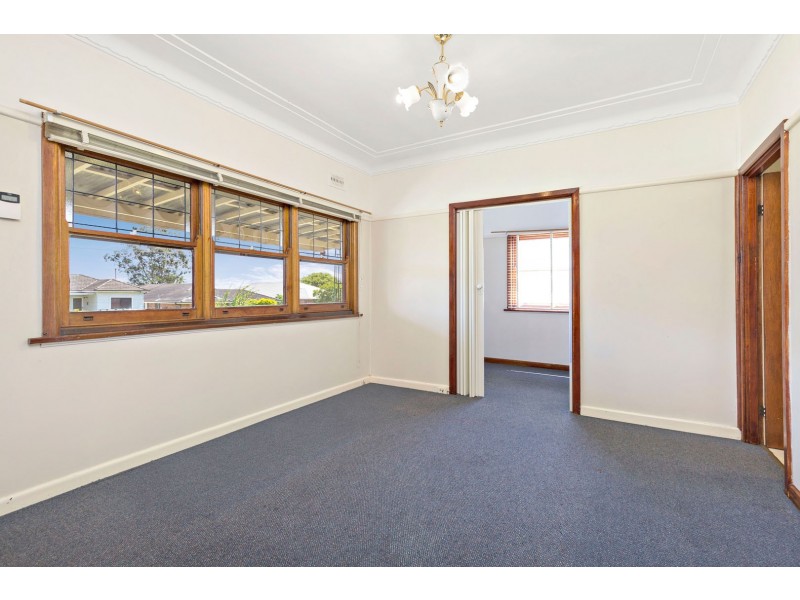 50 Ashcroft Ave, Casula NSW 2170