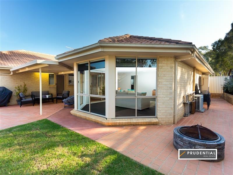 25 Hilton Crescent, Casula NSW 2170