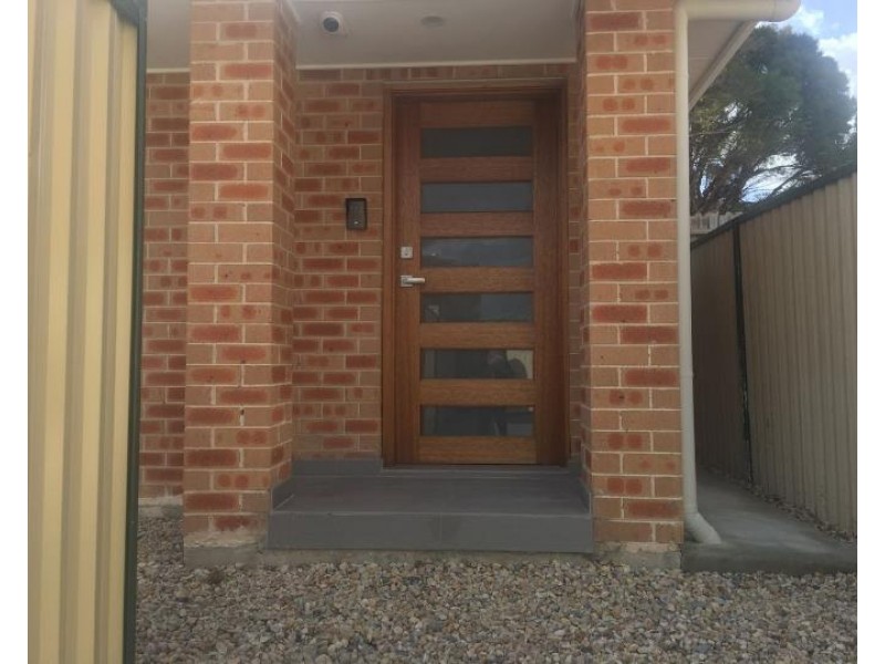 9a Dahlia Place, Prestons NSW 2170