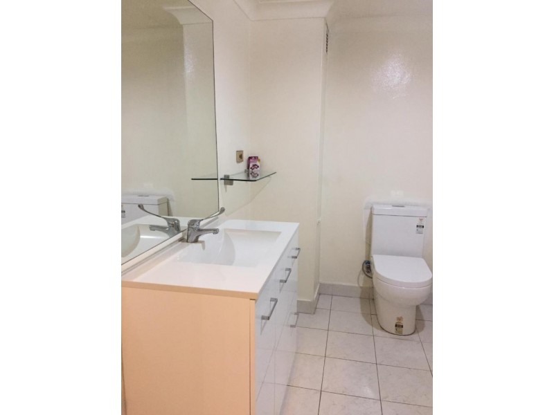 90/1 Riverpark Drive, Liverpool NSW 2170