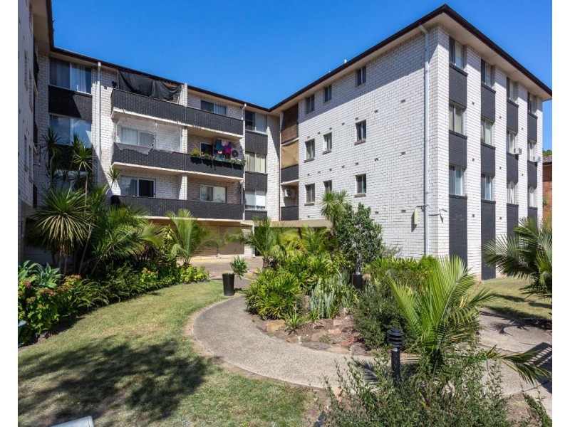26/12 Goulburn Street, Warwick Farm NSW 2170