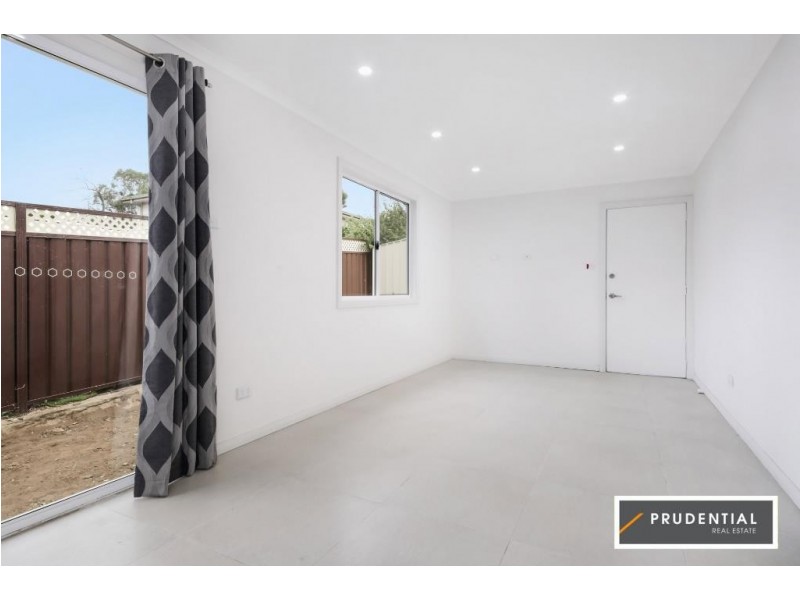 52a Hopping Road, Ingleburn NSW 2565