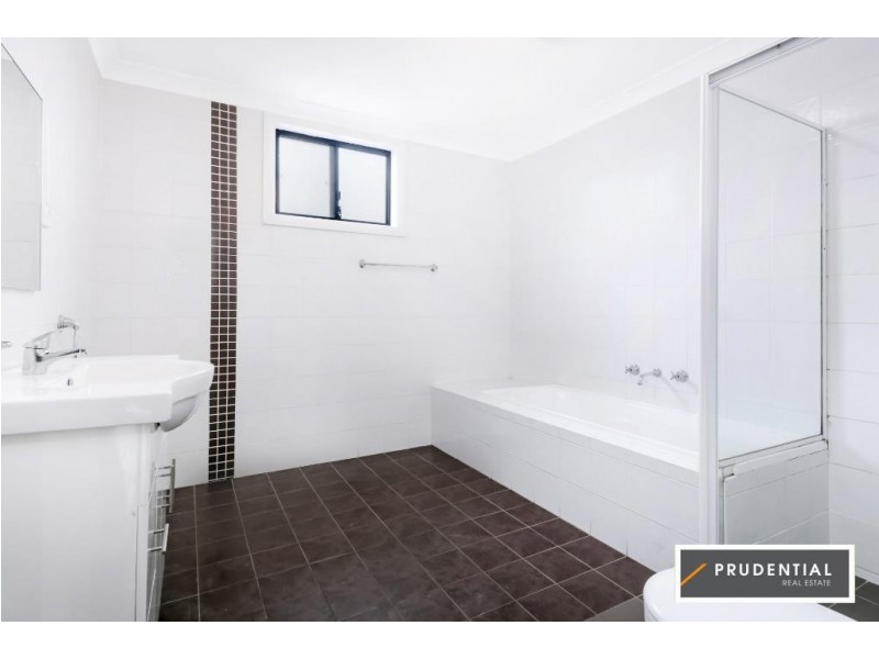 13/21-23 Hinkler Ave, Warwick Farm NSW 2170