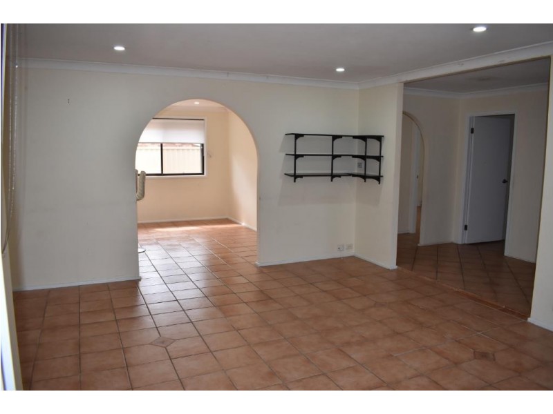 3 Silky close, Bossley Park NSW 2176