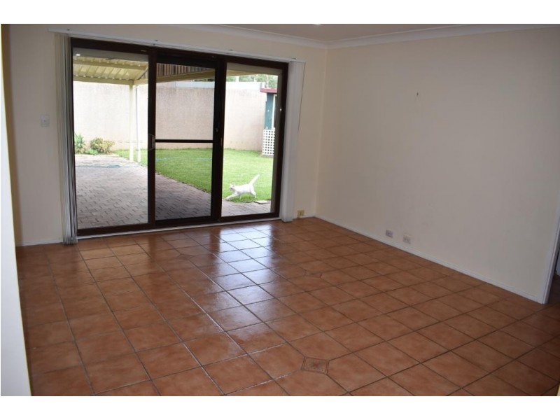 3 Silky close, Bossley Park NSW 2176