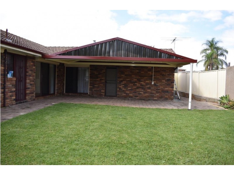 3 Silky close, Bossley Park NSW 2176