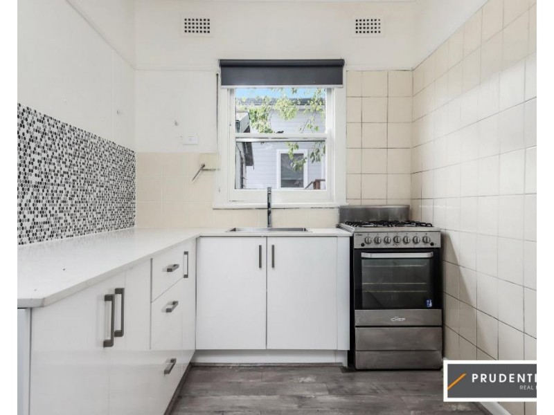 34 Moorebank Ave, Moorebank NSW 2170
