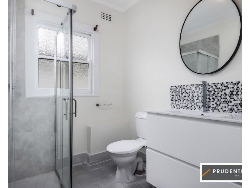 34 Moorebank Ave, Moorebank NSW 2170