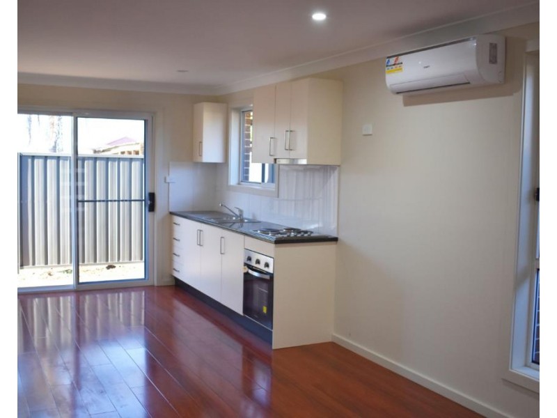 27A Roslyn Ave, Liverpool NSW 2170