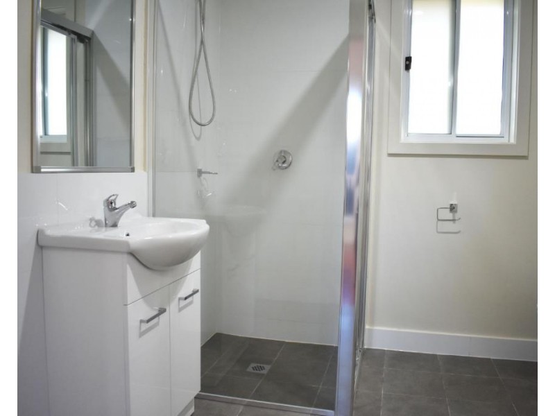 27A Roslyn Ave, Liverpool NSW 2170