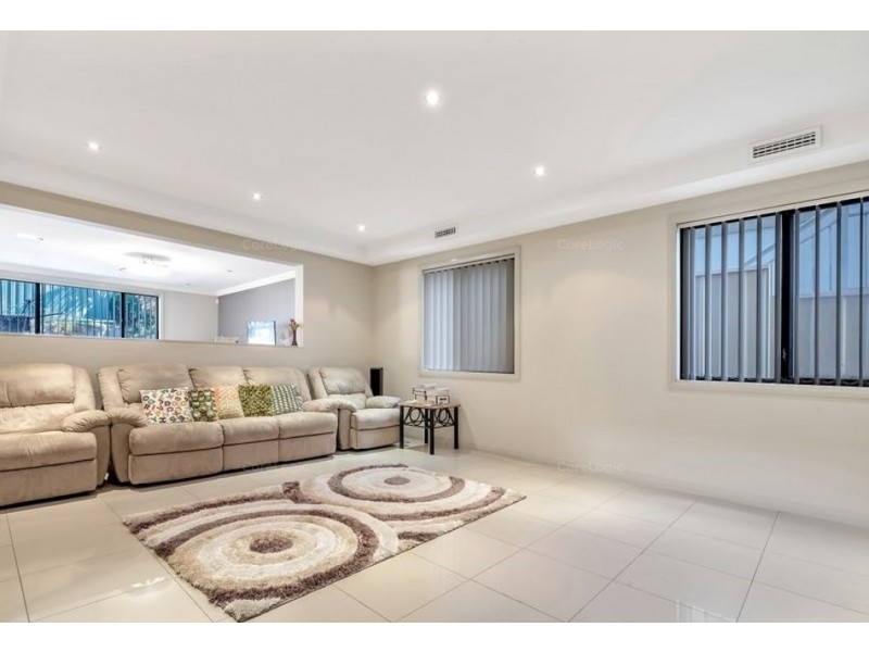 4 Pontville Close, West Hoxton NSW 2171