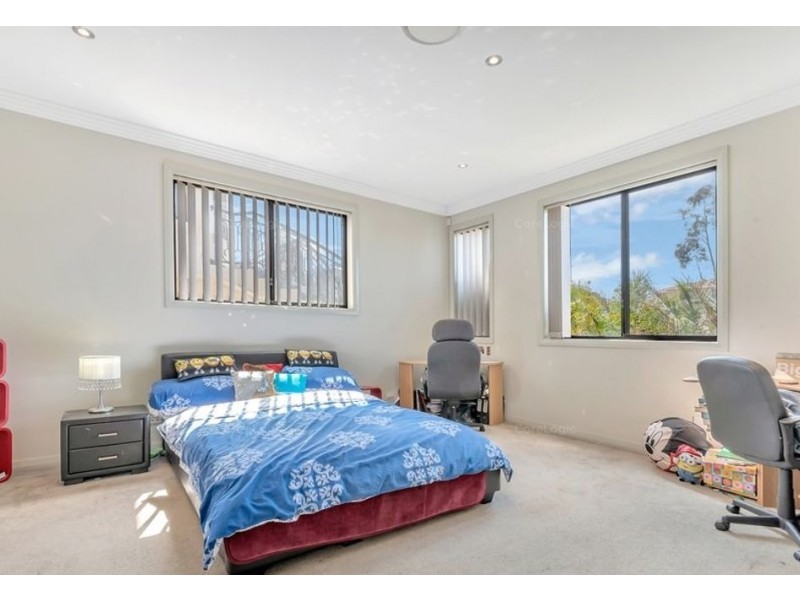 4 Pontville Close, West Hoxton NSW 2171