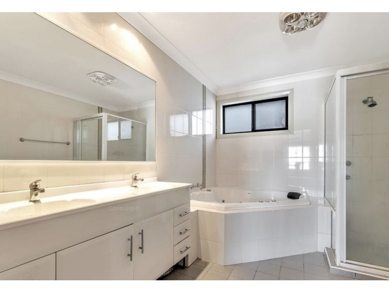 4 Pontville Close, West Hoxton NSW 2171