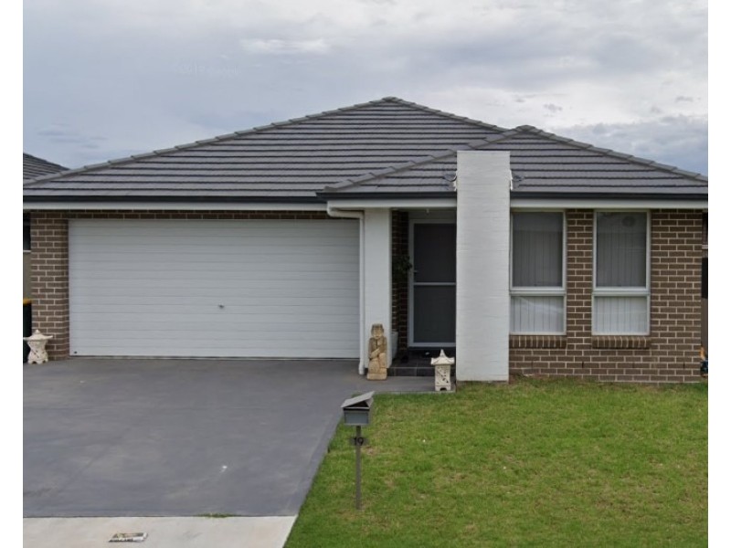 19 Harland Road, Spring Farm NSW 2570