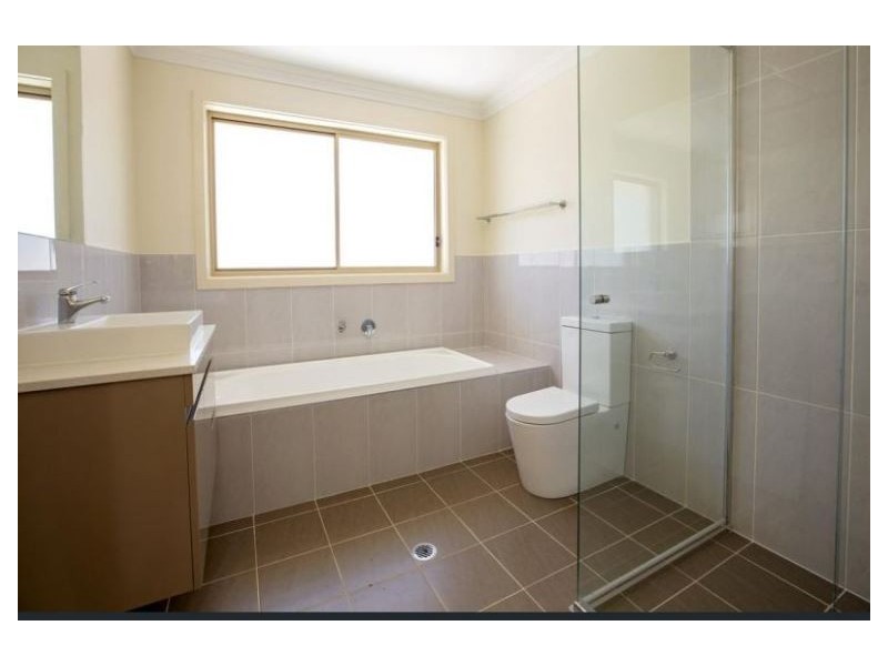 53 Graziers Way, Carnes Hill NSW 2171
