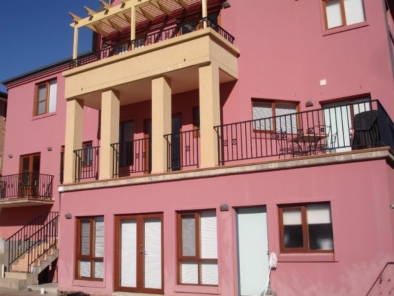 114 Greenway Drive, West Hoxton NSW 2171