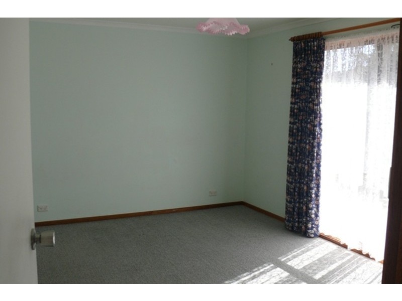 5 Dettman Close, Isaacs ACT 2607