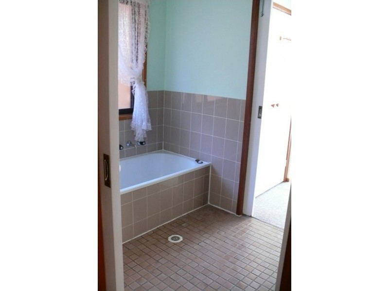 5 Dettman Close, Isaacs ACT 2607