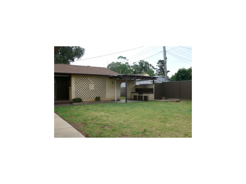 17 Castley Circuit, Kambah ACT 2902