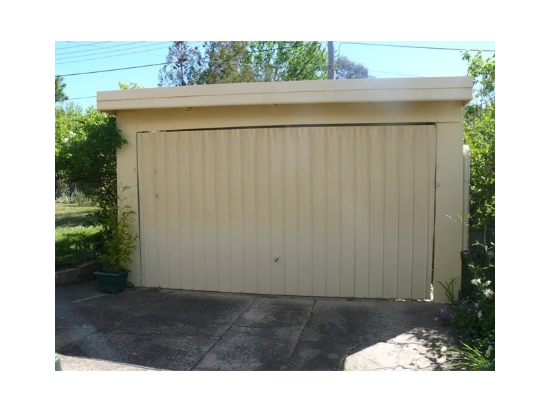 16 Howard St, Torrens ACT 2607