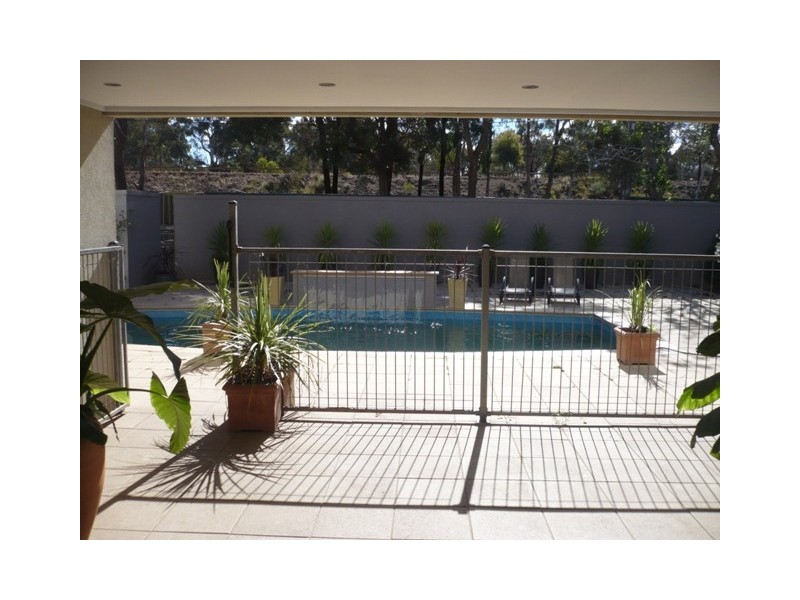 24 Mirning Crescent, Aranda ACT 2614