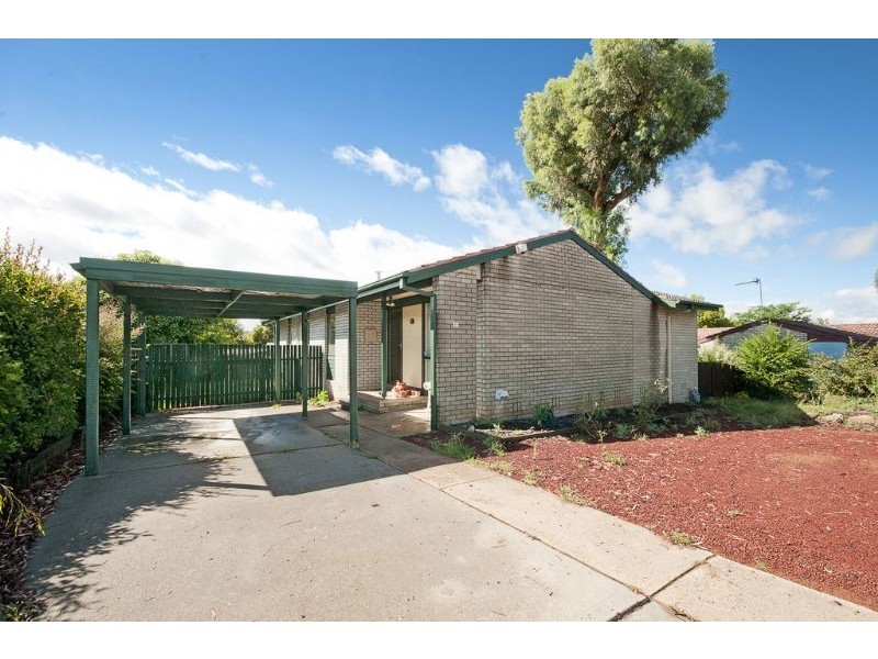 81 Livingston Avenue, Kambah ACT 2902